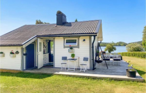 Cozy Home In Sexdrega With Lake View, Sexdrega